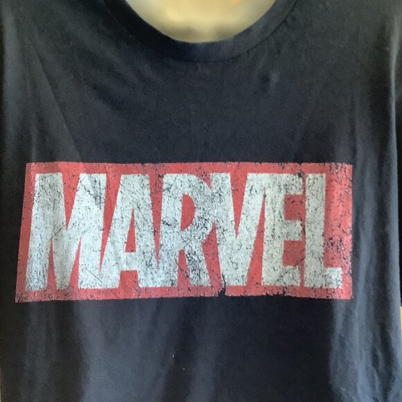 EUC Marvel Graphic T-Shirt Size: Large - Picture 2 of 8